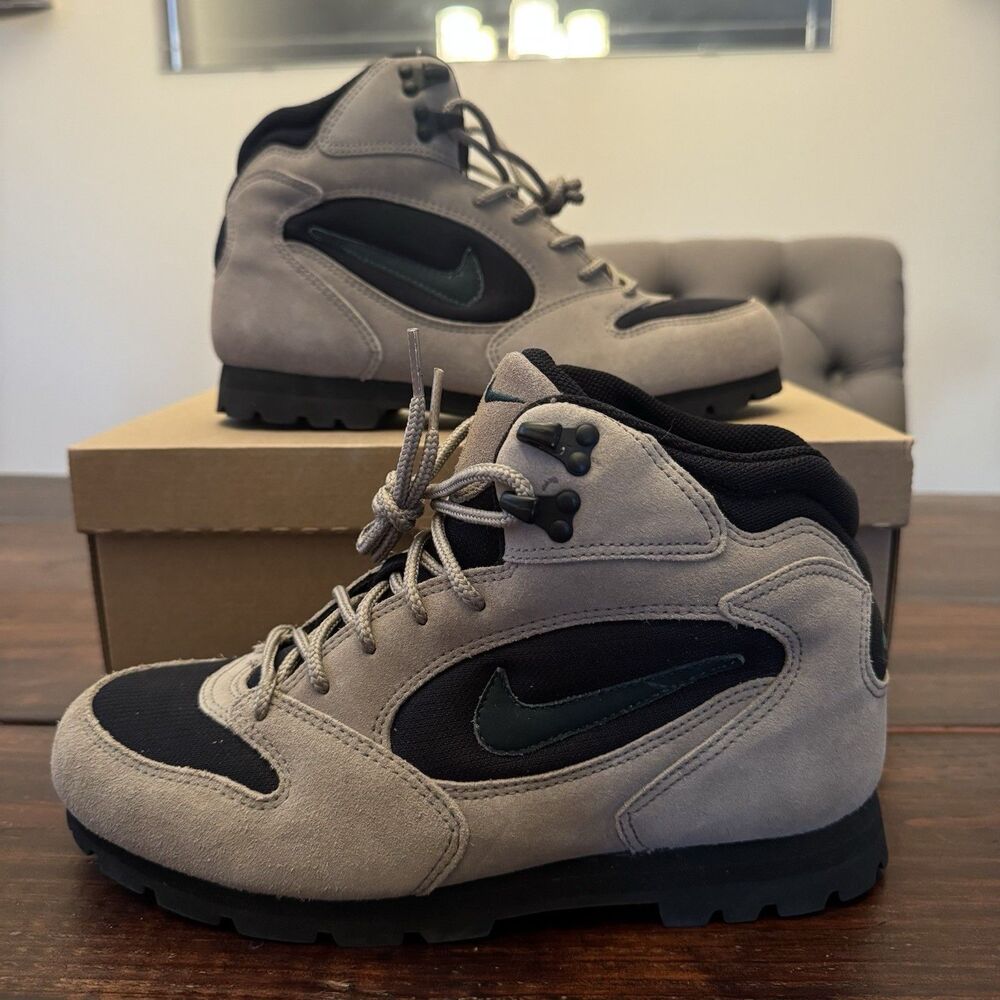 Nike ACG Vintage 1999 Caldera Taupe Haze Hiking Boots